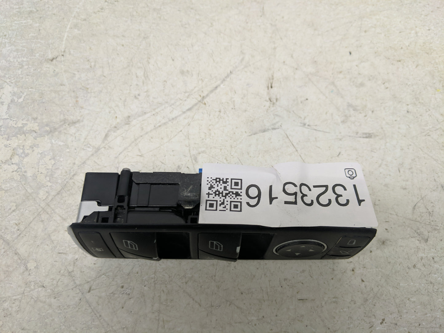 2013-2016 Mercedes-Benz Gl450 Master Power Window Switch Replacement Driver Side Left P/N:A 166 905 44 00 Fits OEM Used Auto