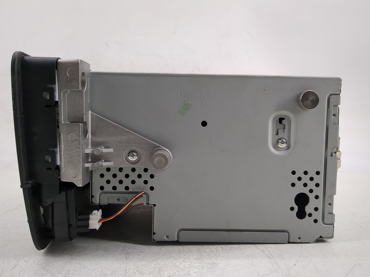 2016-2020 Mercedes-Benz Gla250 Radio AM FM Cd Player Receiver Replacement P/N:A2469002818 Fits Fits 2016 2017 2018 2019 2020