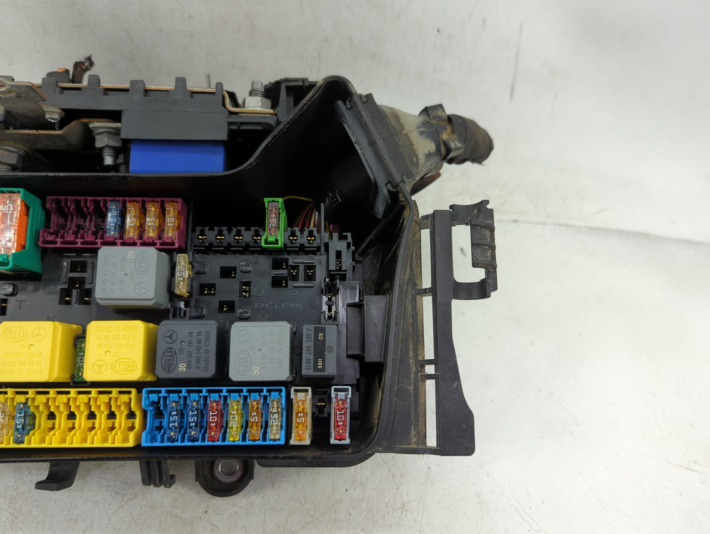 2015-2017 Mercedes-Benz Gla250 Fusebox Fuse Box Panel Relay Module P/N:A2465400182 Fits Fits 2015 2016 2017 OEM Used Auto Pa