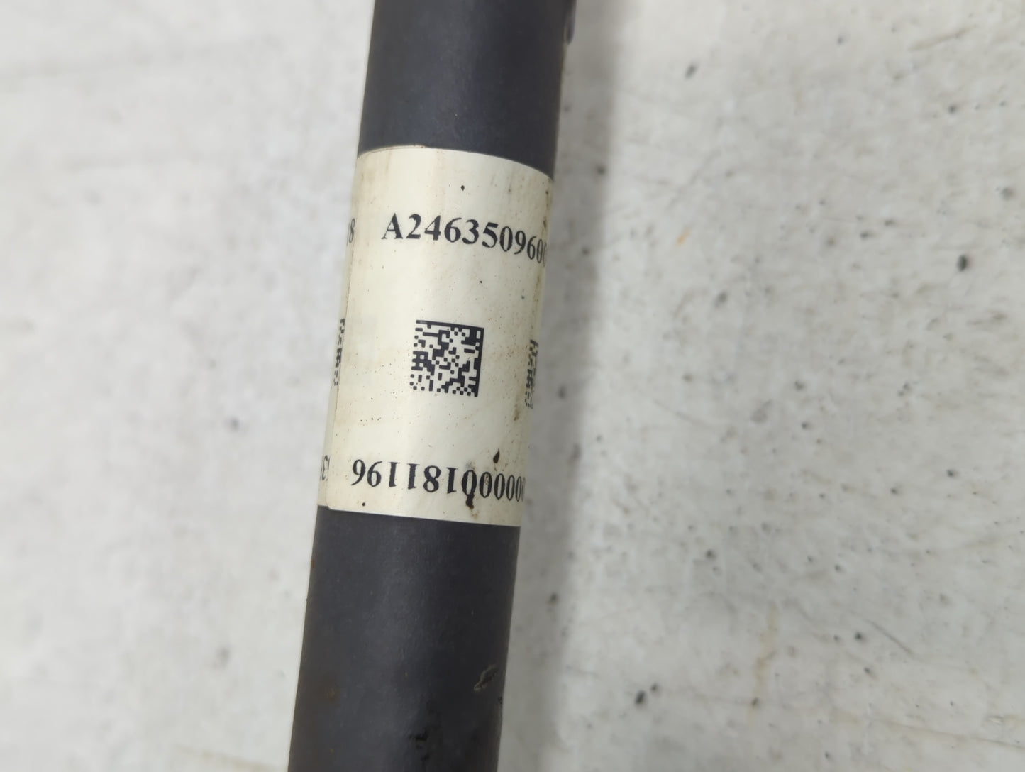 2015-2020 Mercedes-benz Gla250 Axle Shaft Rear Passenger Cv C/v - Oemusedautoparts1.com