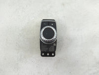 2015-2017 Mercedes-Benz Gla250 Radio AM FM Cd Player Receiver Replacement P/N:12985839 A246 902 22 03 Fits OEM Used Auto Par