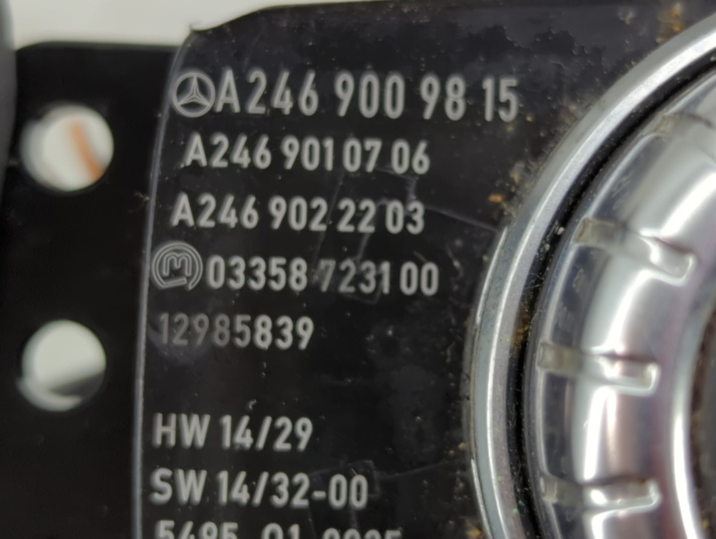 2015-2017 Mercedes-Benz Gla250 Radio AM FM Cd Player Receiver Replacement P/N:12985839 A246 902 22 03 Fits OEM Used Auto Par