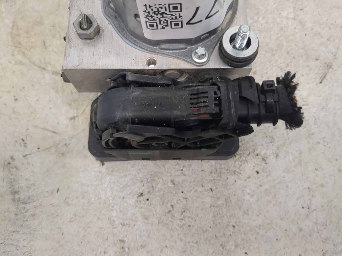 2015-2020 Mercedes-Benz Gla250 Anti-Lock Brake ABS Pump Module Actuator OEM P/N:A0004313900 0265255979 Fits OEM Used Auto Pa