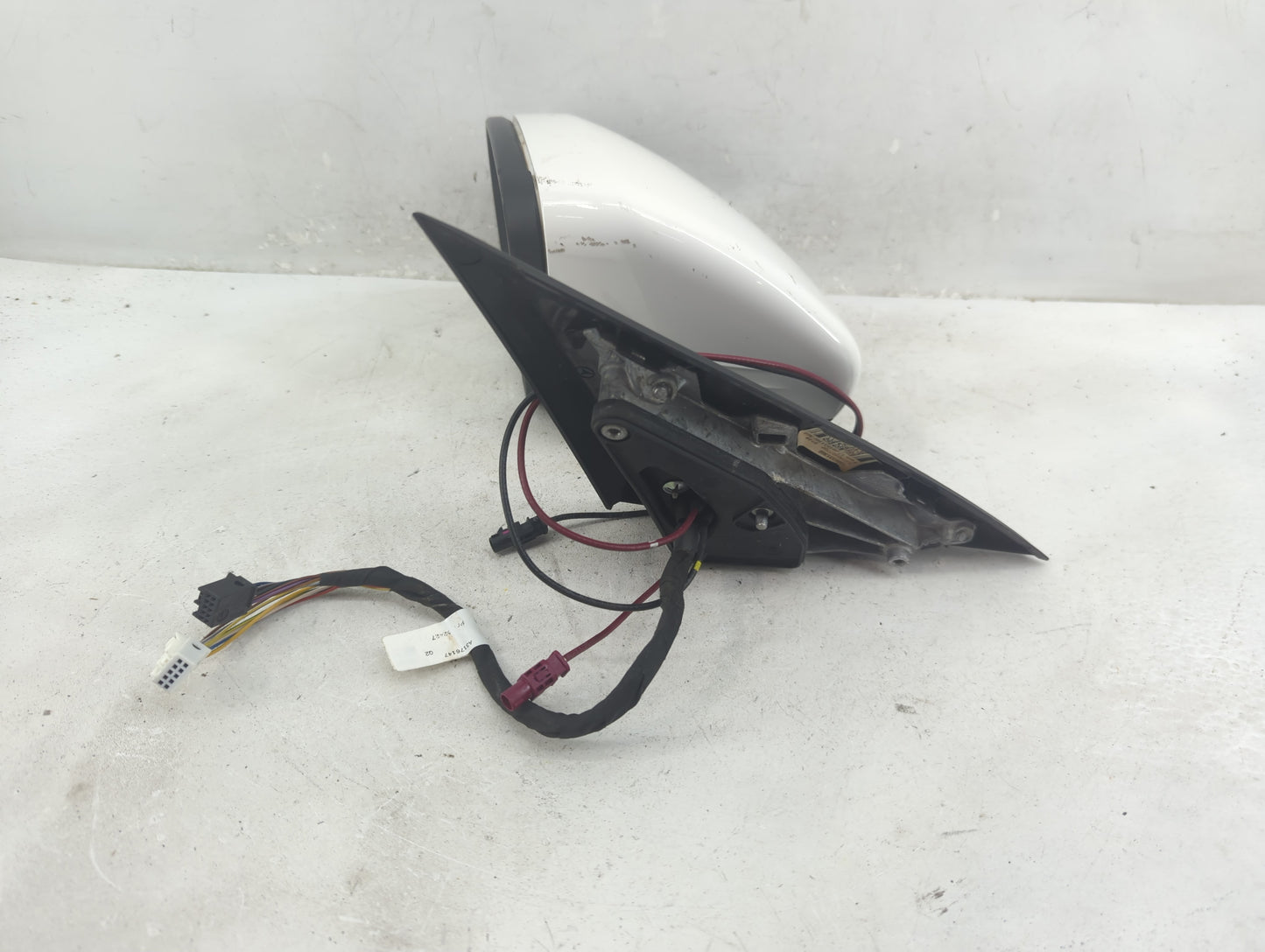 2016 Mercedes-Benz Glc300 Driver Side View Mirror - Left Door Mirror OEM Used - Oemusedautoparts1.com