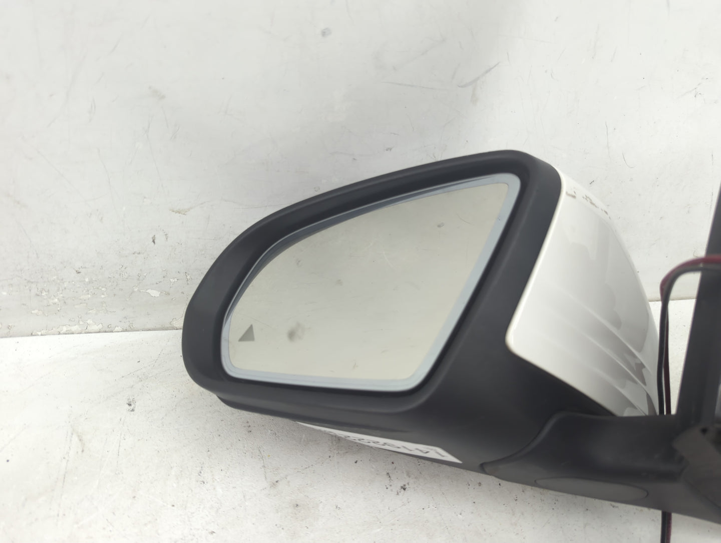 2016 Mercedes-Benz Glc300 Driver Side View Mirror - Left Door Mirror OEM Used - Oemusedautoparts1.com