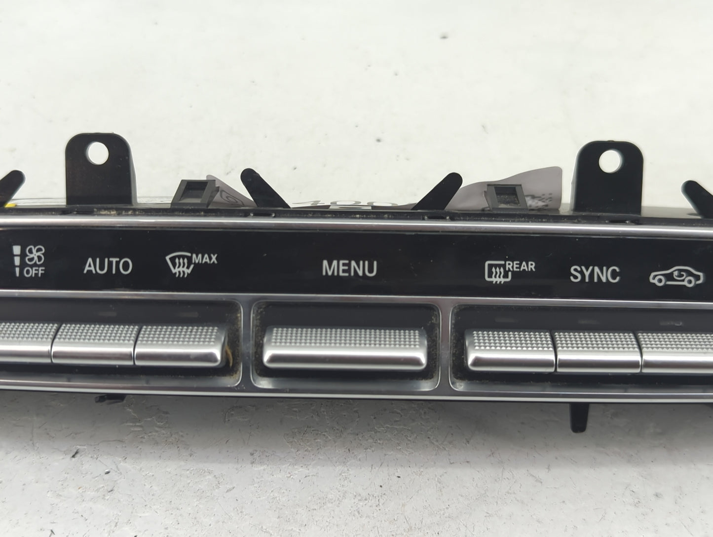 2016-2019 Mercedes-Benz Glc300 Climate Control Module Temperature AC/Heater Replacement P/N:A 205 905 47 06 Fits OEM Used Au