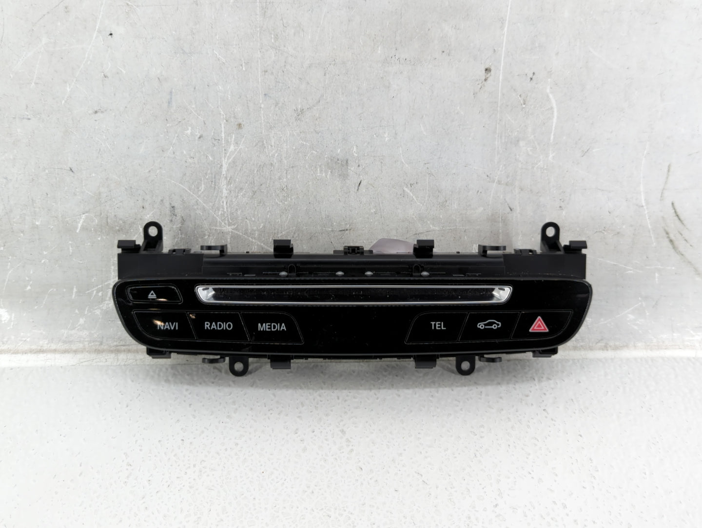2016-2019 Mercedes-benz Glc300 Radio Control Panel - Oemusedautoparts1.com