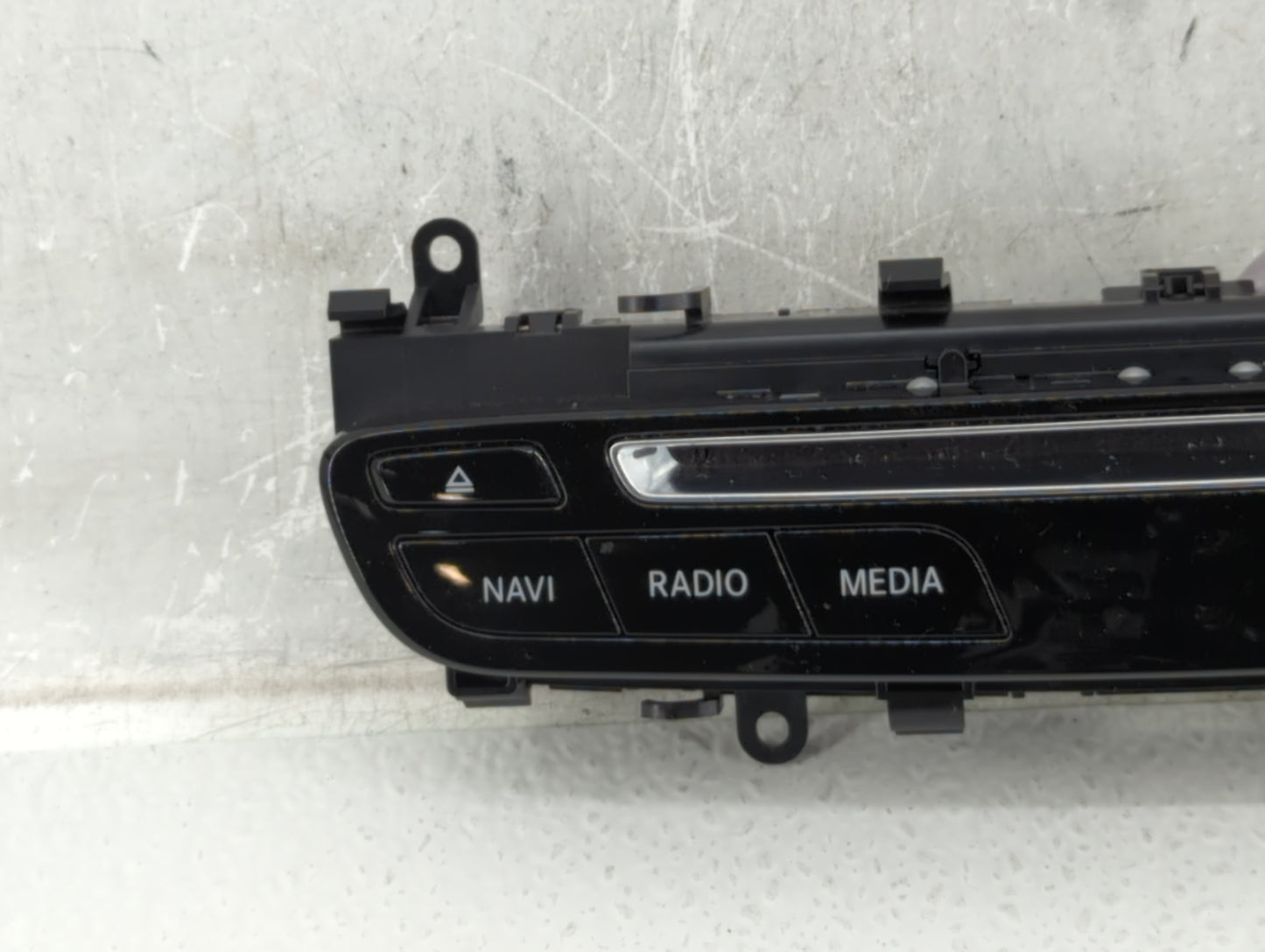 2016-2019 Mercedes-benz Glc300 Radio Control Panel - Oemusedautoparts1.com