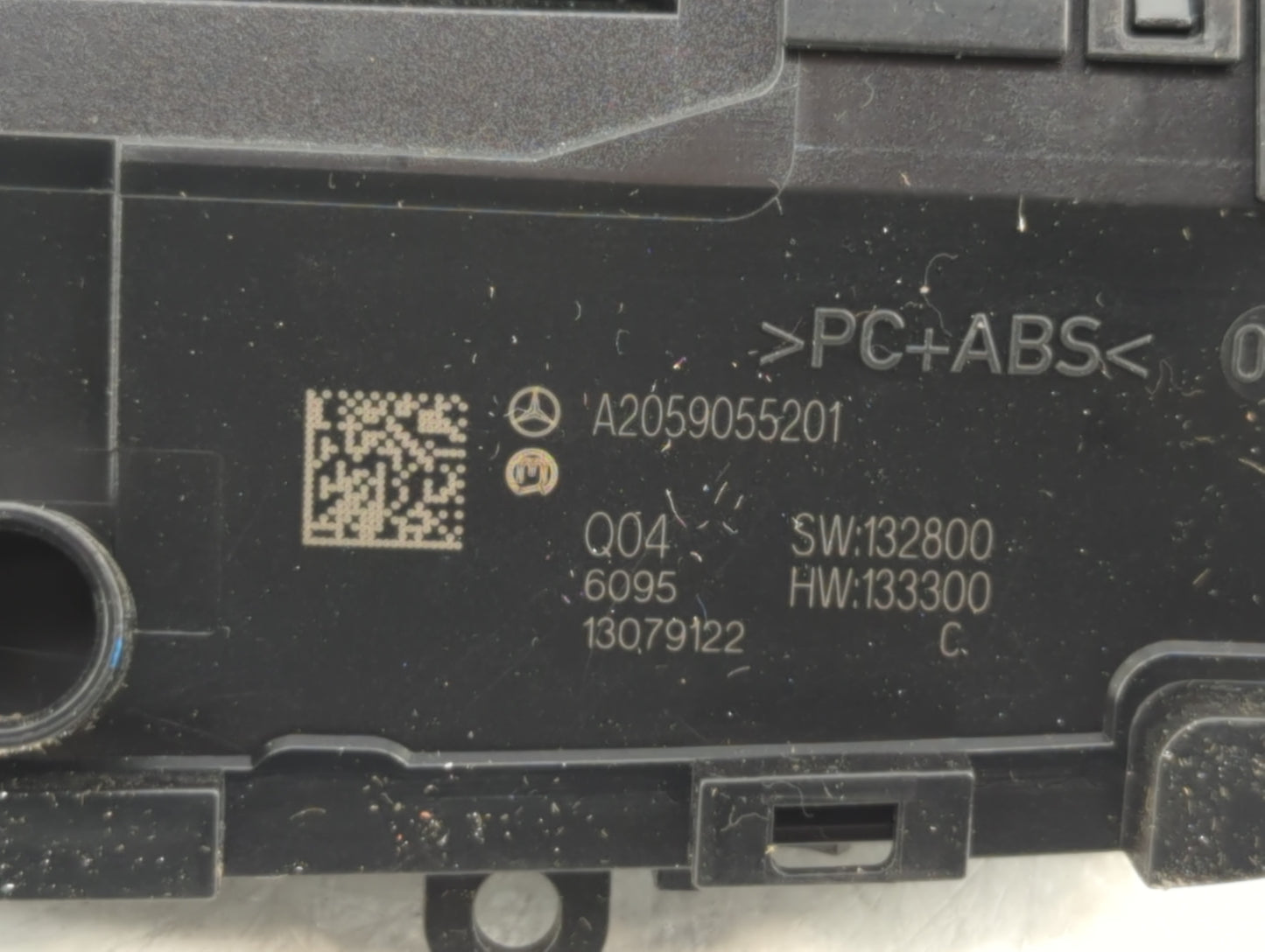 2016-2019 Mercedes-benz Glc300 Radio Control Panel - Oemusedautoparts1.com
