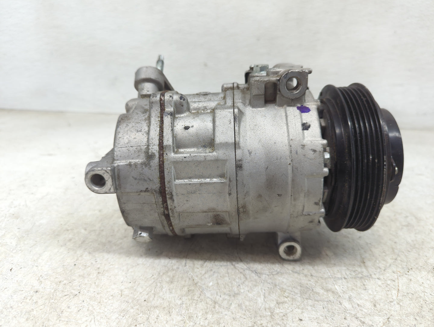 2016-2017 Mercedes-benz Glc300 Air Conditioning A/c Ac Compressor Oem - Oemusedautoparts1.com