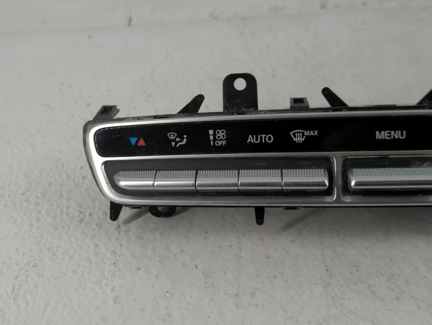 2016-2019 Mercedes-Benz Glc300 Climate Control Module Temperature AC/Heater Replacement P/N:A2C9556640001 A 205 905 47 06 Fi