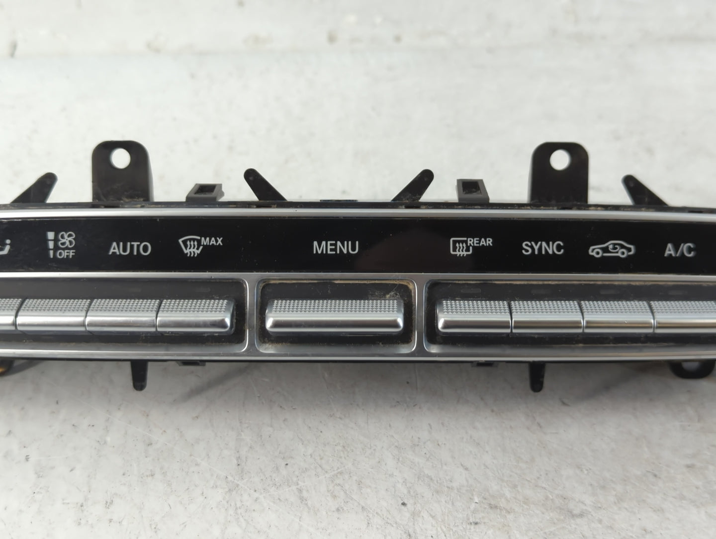 2016-2019 Mercedes-Benz Glc300 Climate Control Module Temperature AC/Heater Replacement P/N:A2C9556640001 A 205 905 47 06 Fi