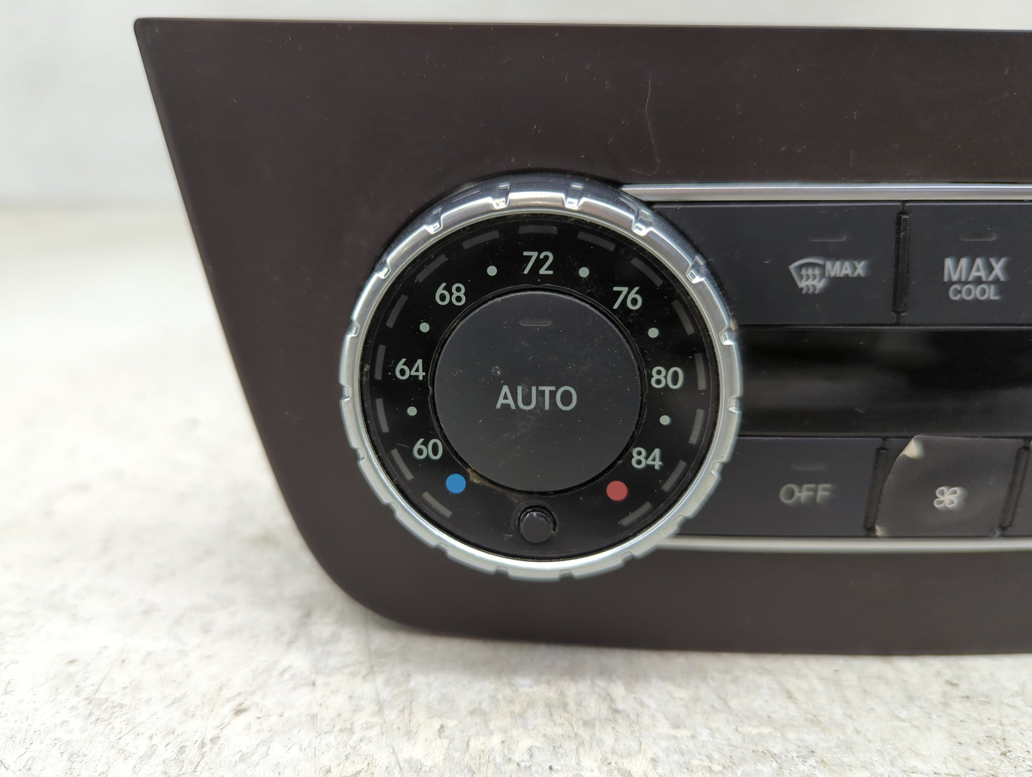 2016-2017 Mercedes-Benz Gle350 Climate Control Module Temperature AC/Heater Replacement P/N:1669003317 Fits OEM Used Auto Pa