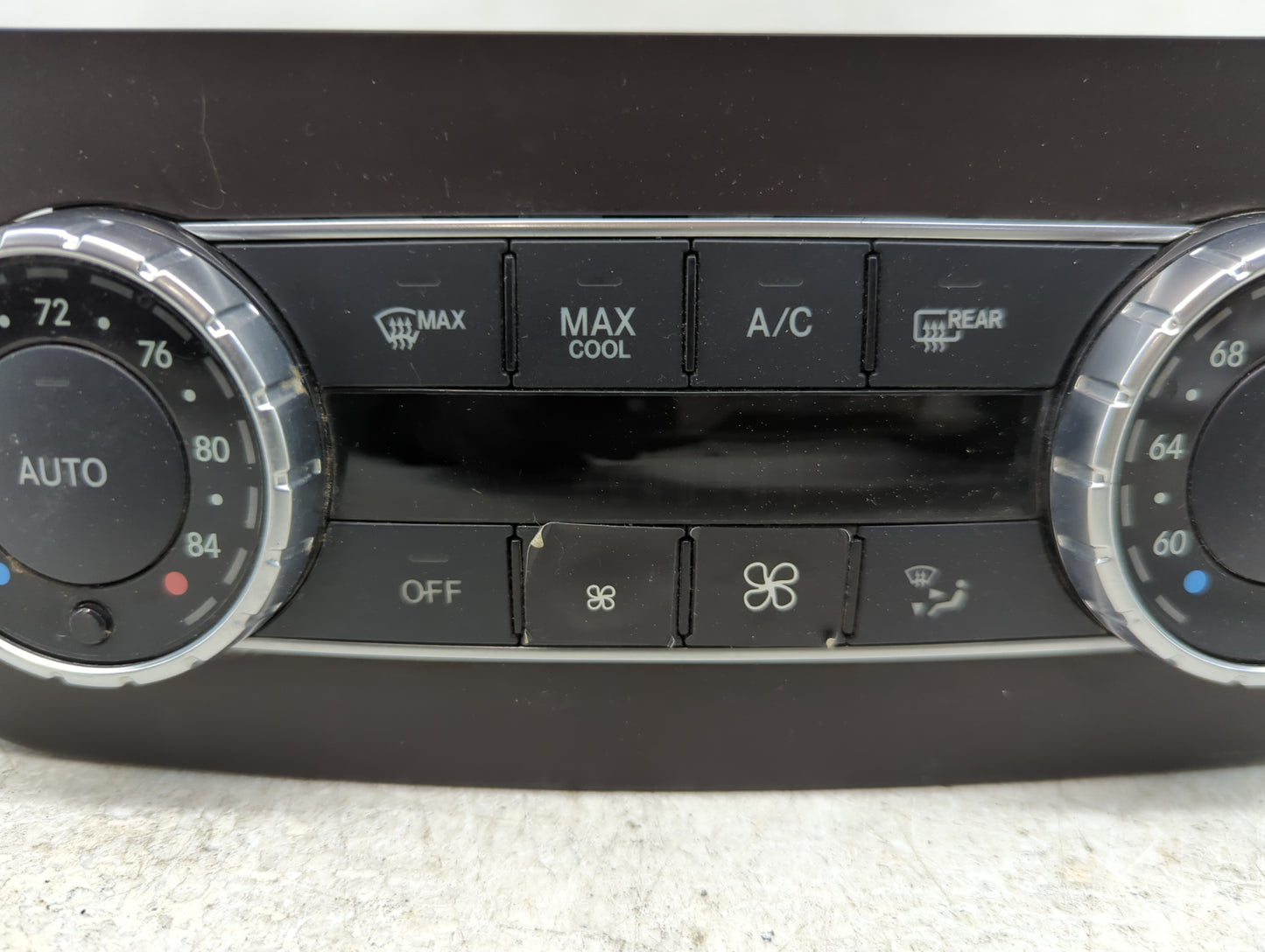 2016-2017 Mercedes-Benz Gle350 Climate Control Module Temperature AC/Heater Replacement P/N:1669003317 Fits OEM Used Auto Pa