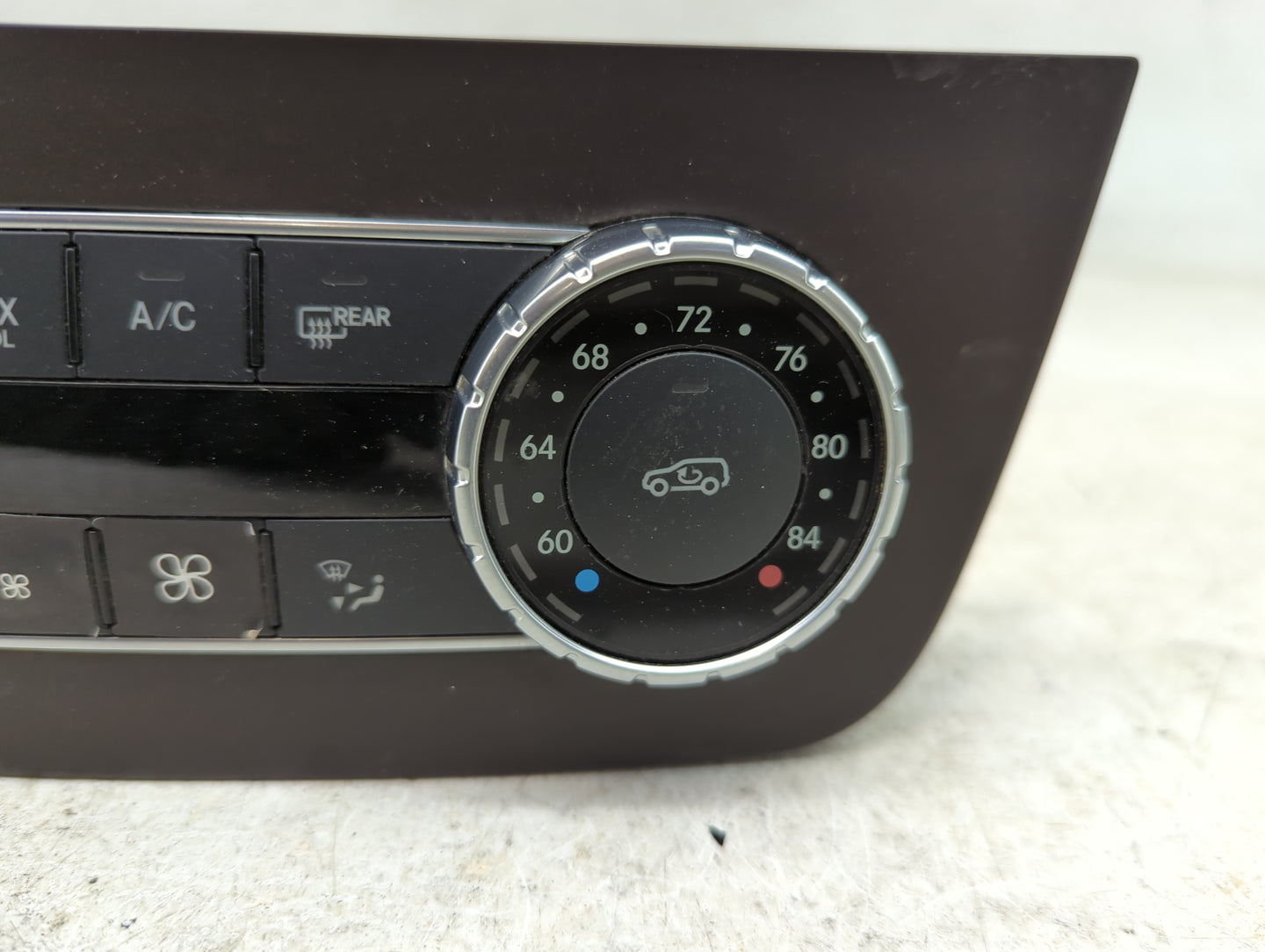 2016-2017 Mercedes-Benz Gle350 Climate Control Module Temperature AC/Heater Replacement P/N:1669003317 Fits OEM Used Auto Pa