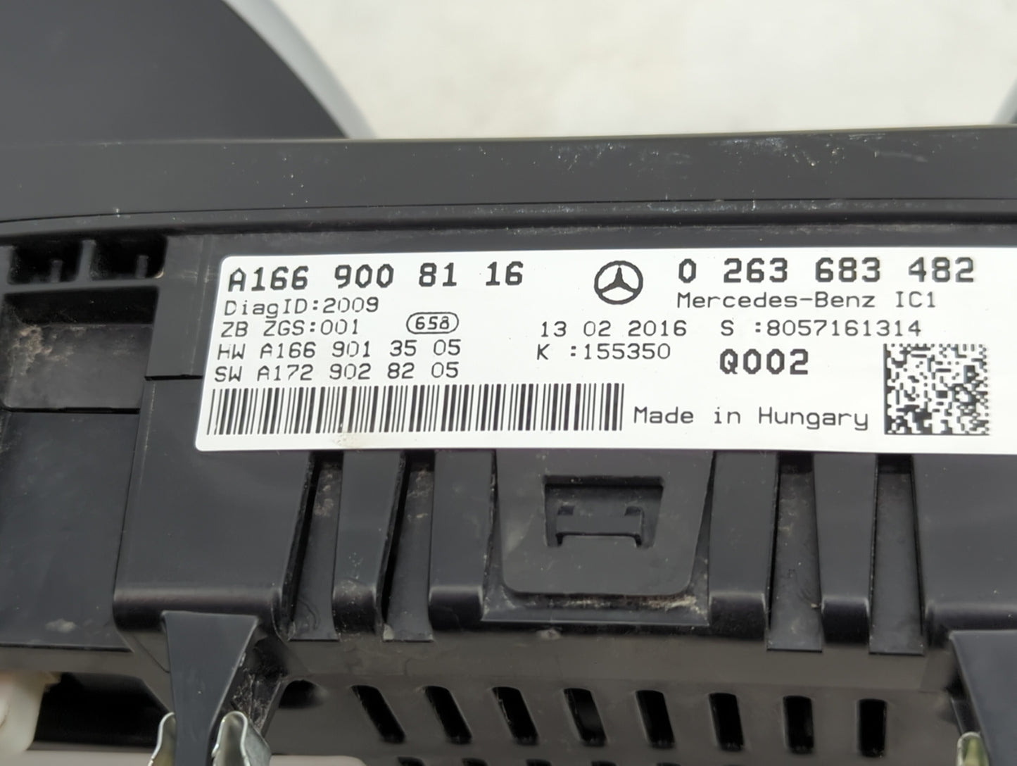 2016 Mercedes-Benz Gle350 Instrument Cluster Speedometer Gauges P/N:A166 900 81 16 Fits Fits 2017 OEM Used Auto Parts - Oemu