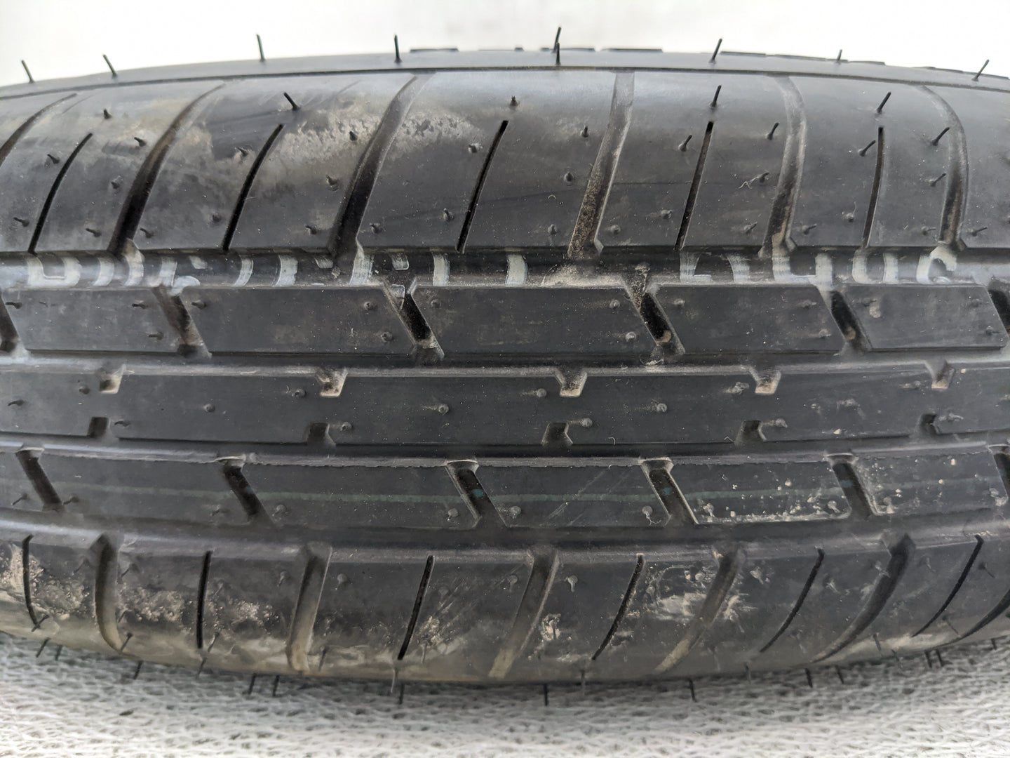 2016-2016 Mercedes-benz Gle350 Spare Donut Tire Wheel Rim Oem - Oemusedautoparts1.com