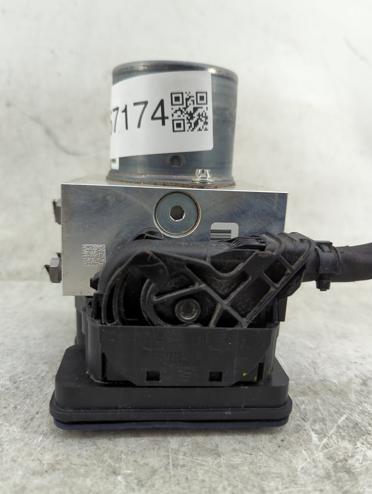 2016 Mercedes-Benz Gle350 ABS Pump Control Module Replacement P/N:A1669013400 225841-137, BNPHI00760094 Fits OEM Used Auto P