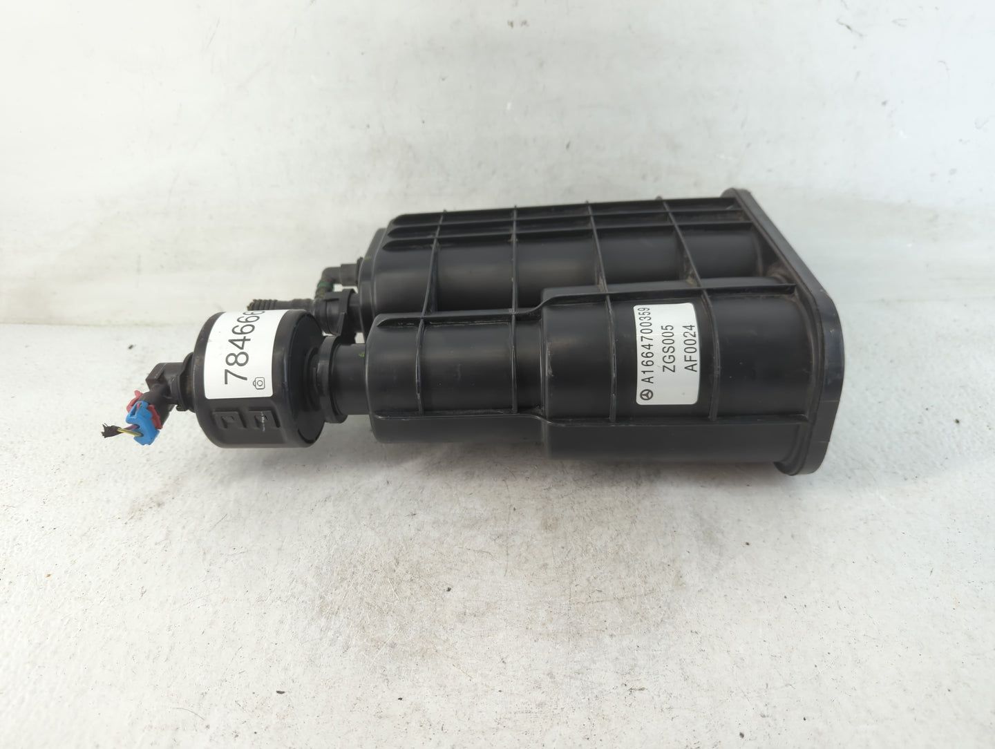 2016 Mercedes-benz Gle350 Fuel Vapor Charcoal Canister - Oemusedautoparts1.com