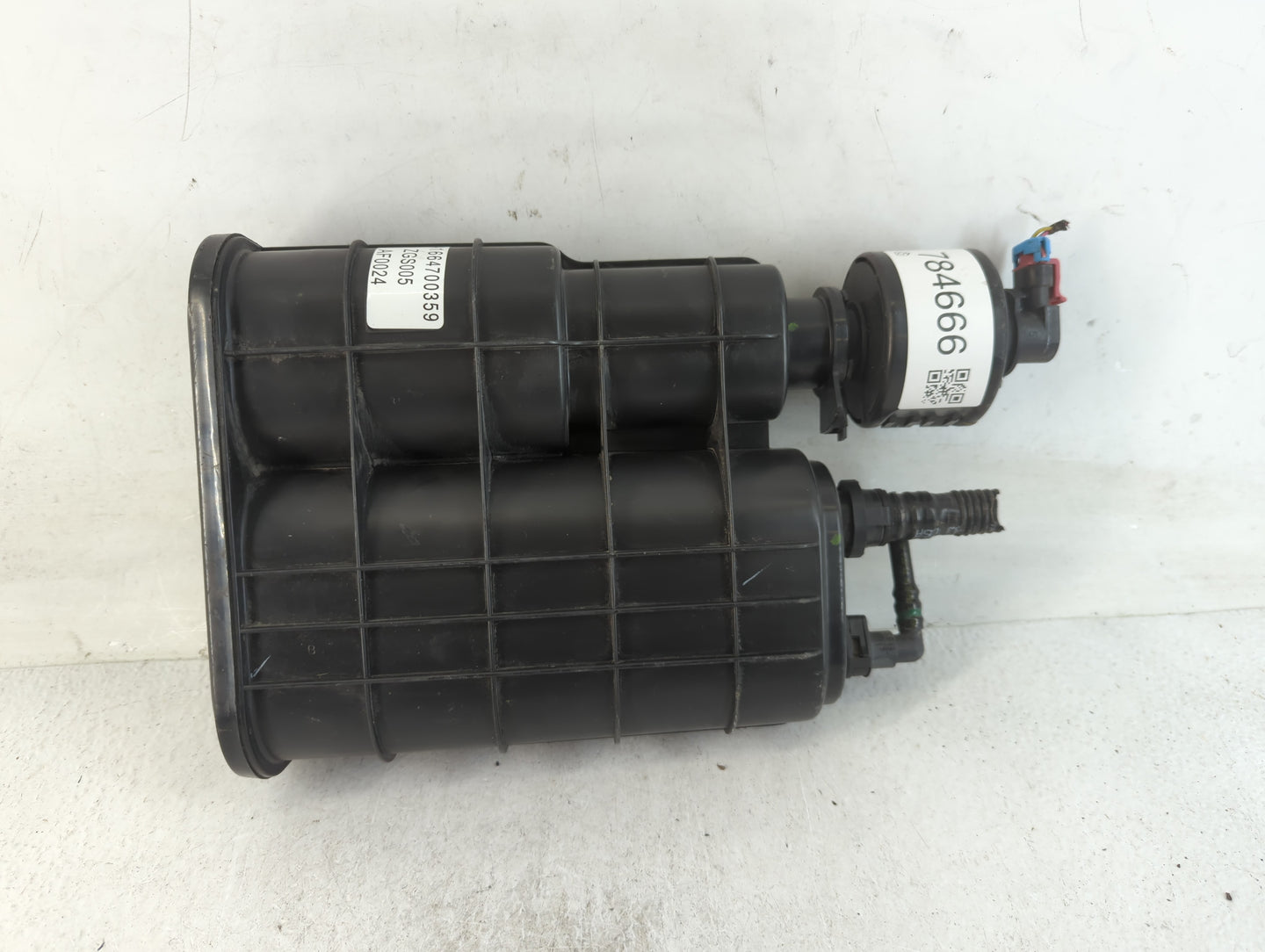2016 Mercedes-benz Gle350 Fuel Vapor Charcoal Canister - Oemusedautoparts1.com