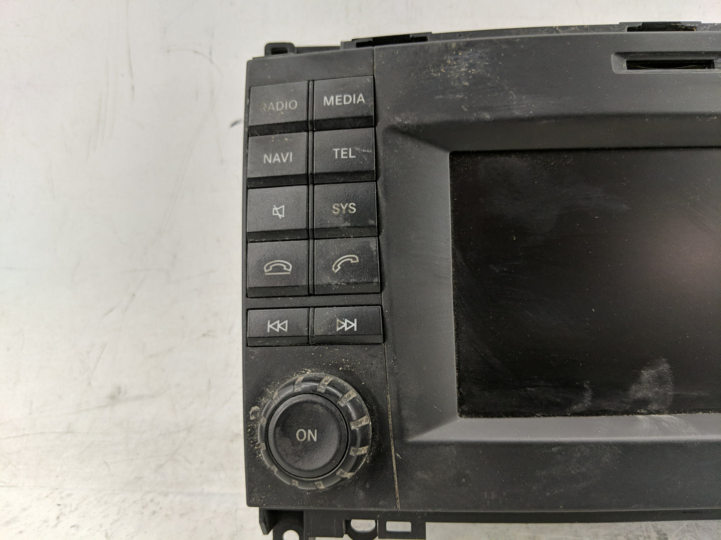 2016 Mercedes-benz Sprinter Radio Control Panel - Oemusedautoparts1.com
