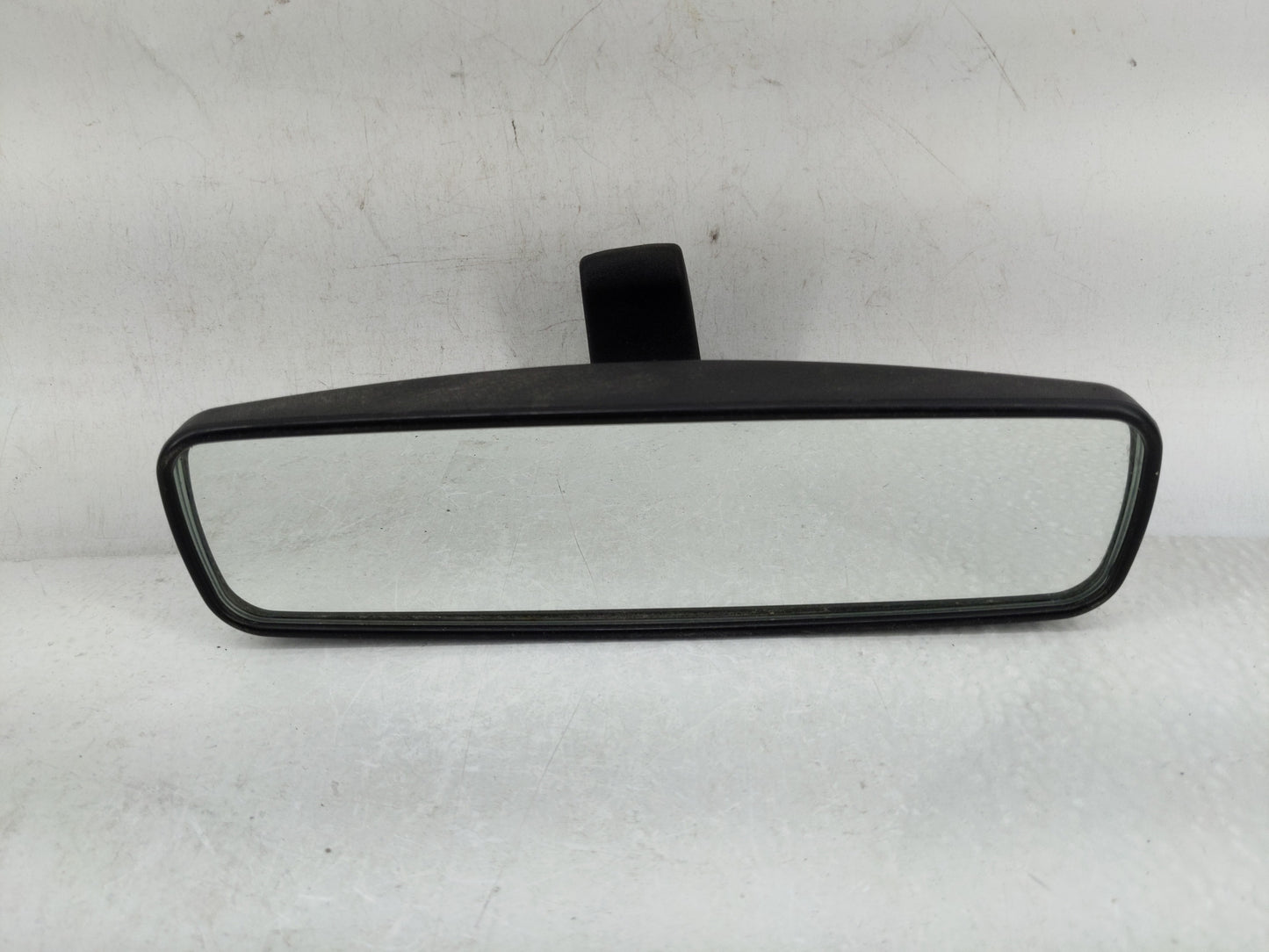 2016 Mercedes-Benz Sprinter 2500 Interior Rear View Mirror Replacement OEM P/N:E20205028 Fits OEM Used Auto Parts - Oemuseda