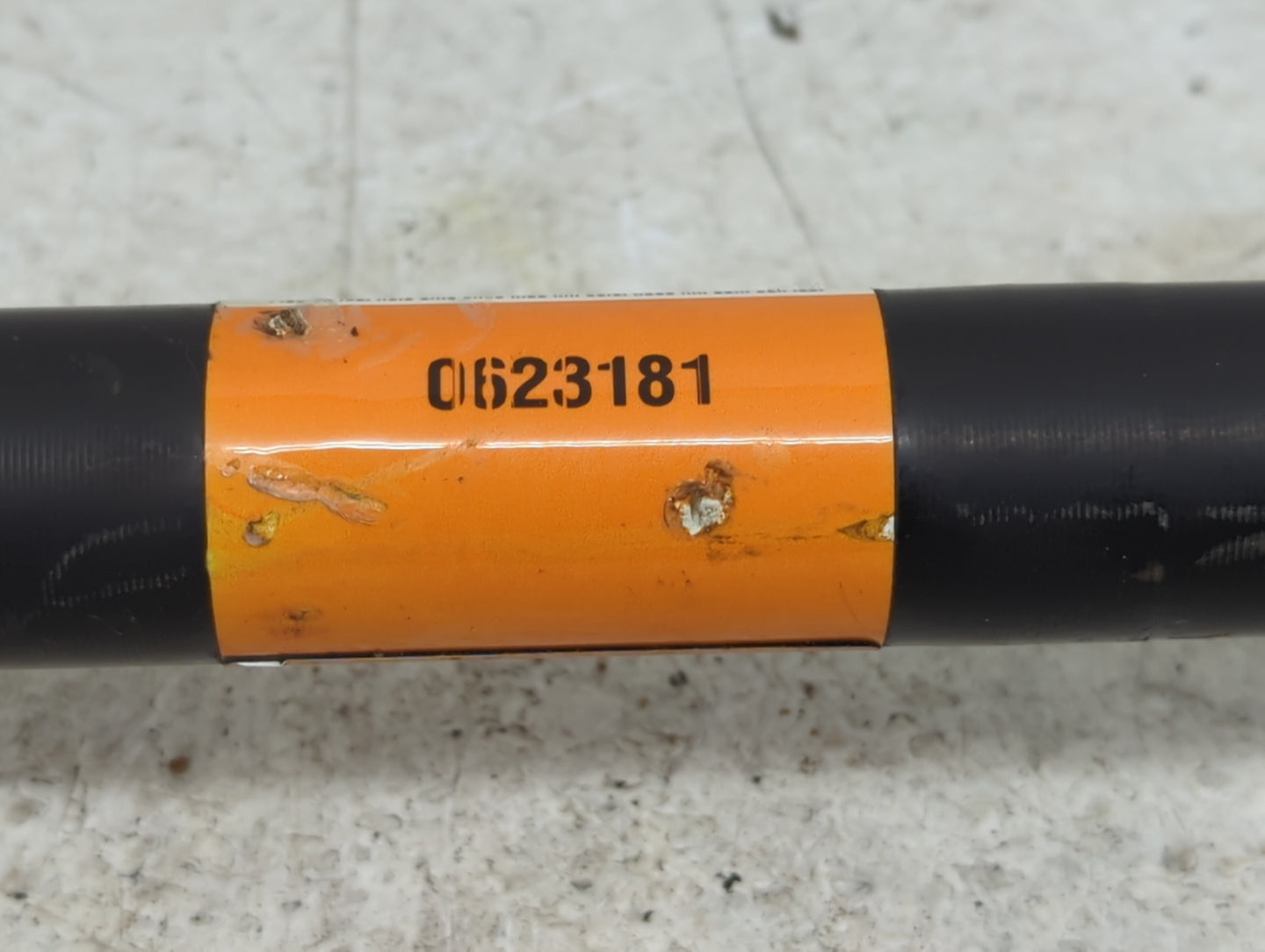 Mercedes Gle-class Axle Shaft Front Driver Cv C/v - Oemusedautoparts1.com