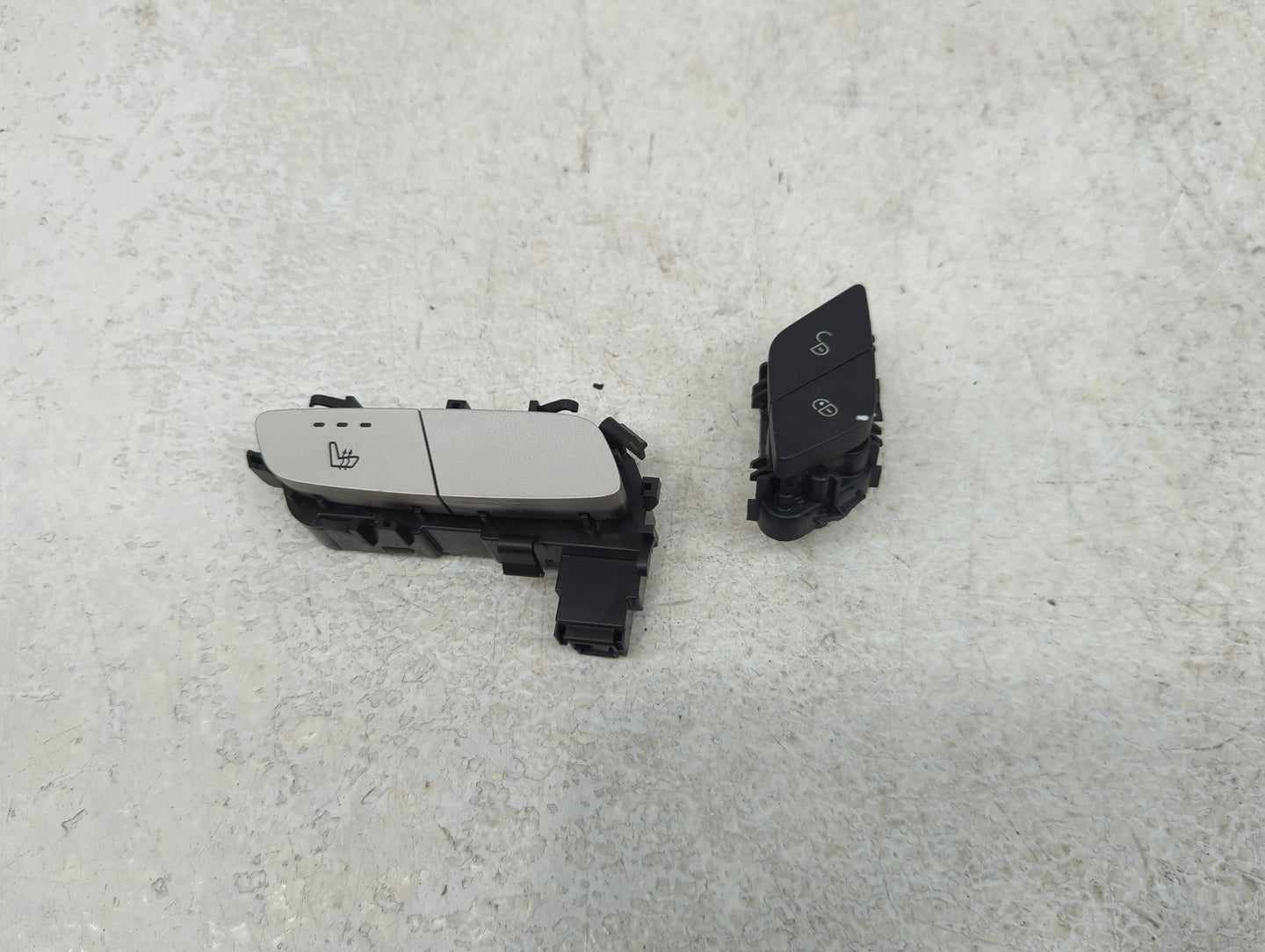 2016 Mercedes Metris Master Power Window Switch Replacement Driver Side Left P/N:A2139057302 A2059055251 Fits OEM Used Auto 