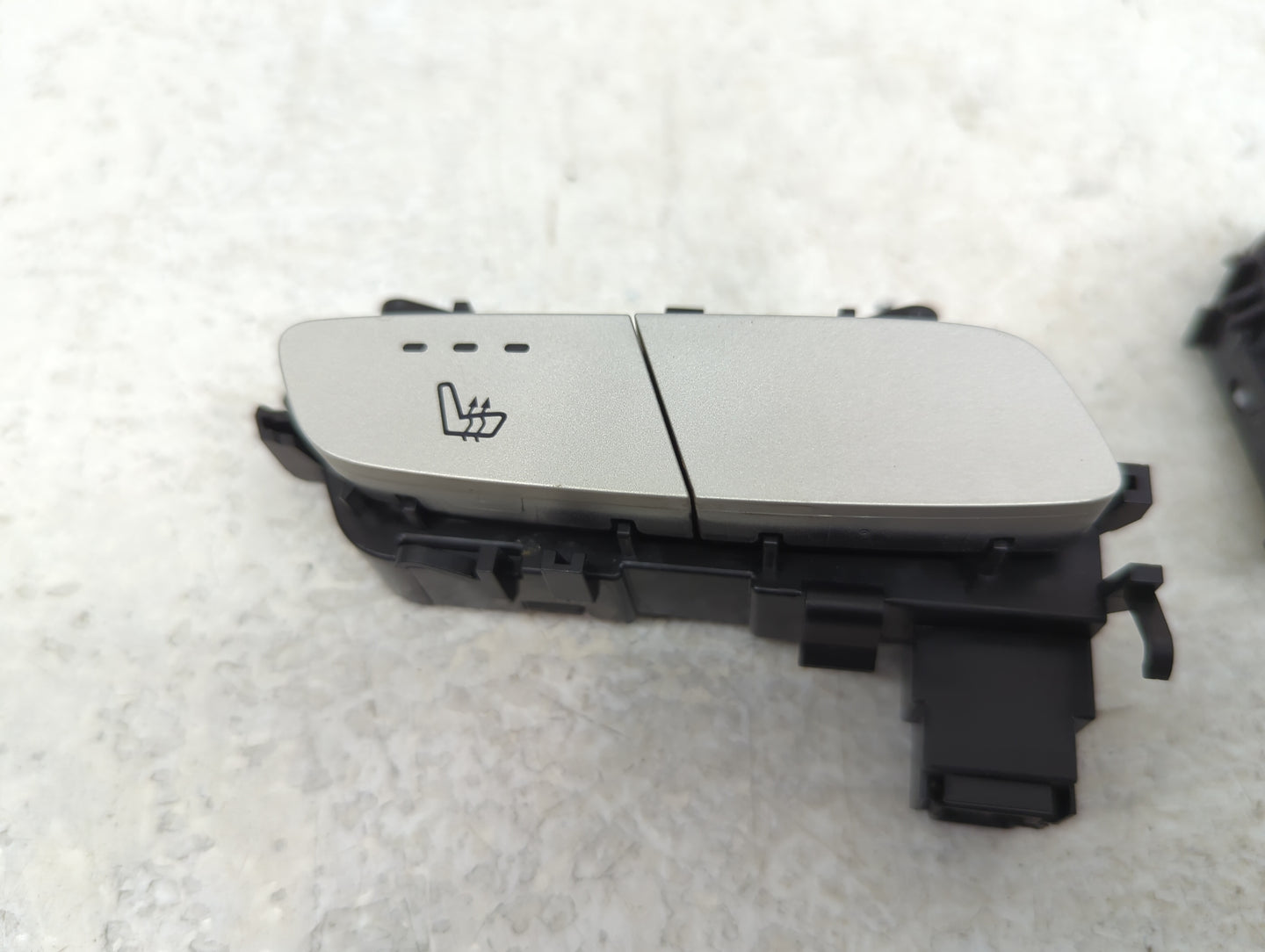 2016 Mercedes Metris Master Power Window Switch Replacement Driver Side Left P/N:A2139057302 A2059055251 Fits OEM Used Auto 