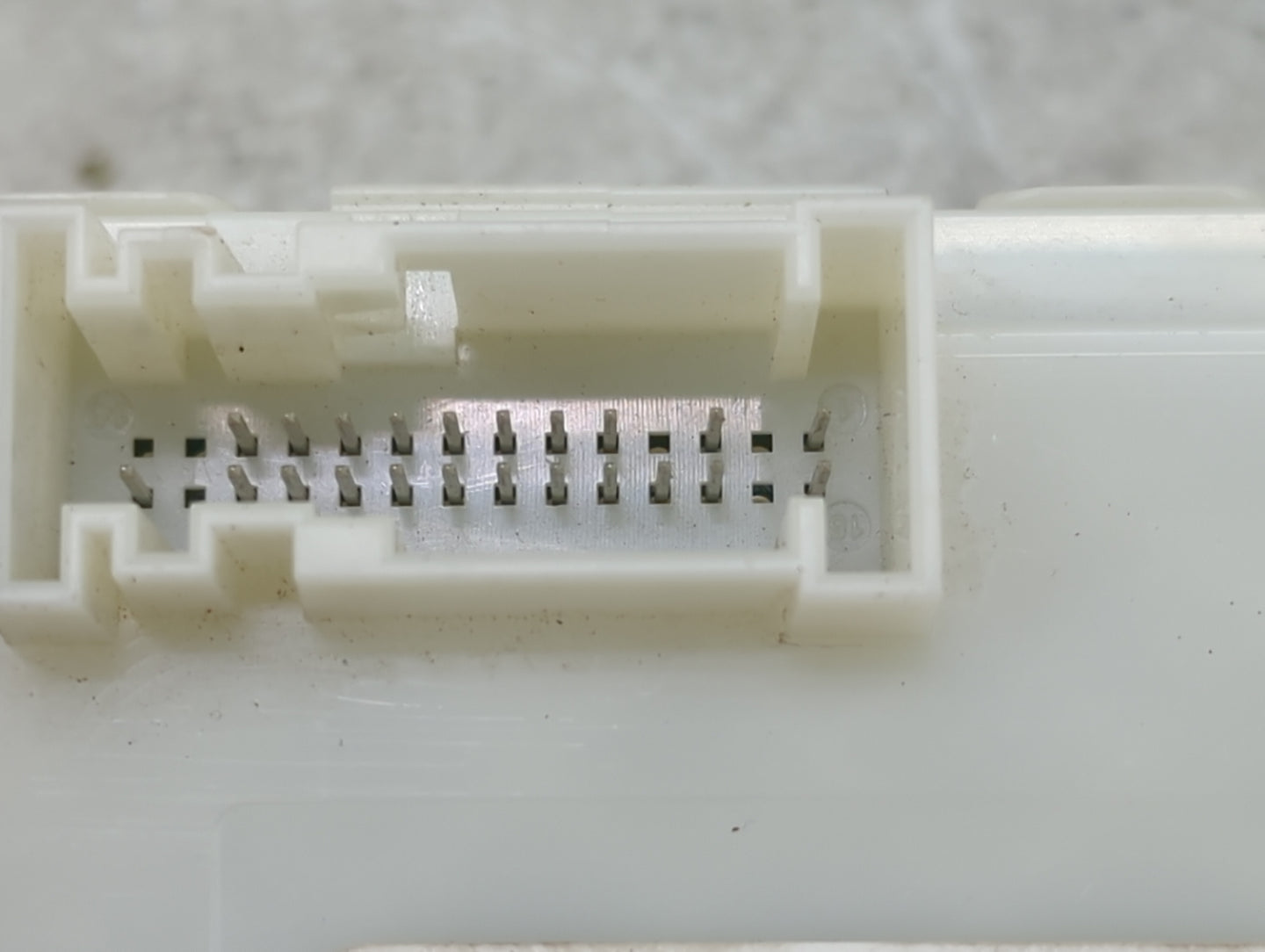 Mercedes S-class Locking Control Module - Oemusedautoparts1.com