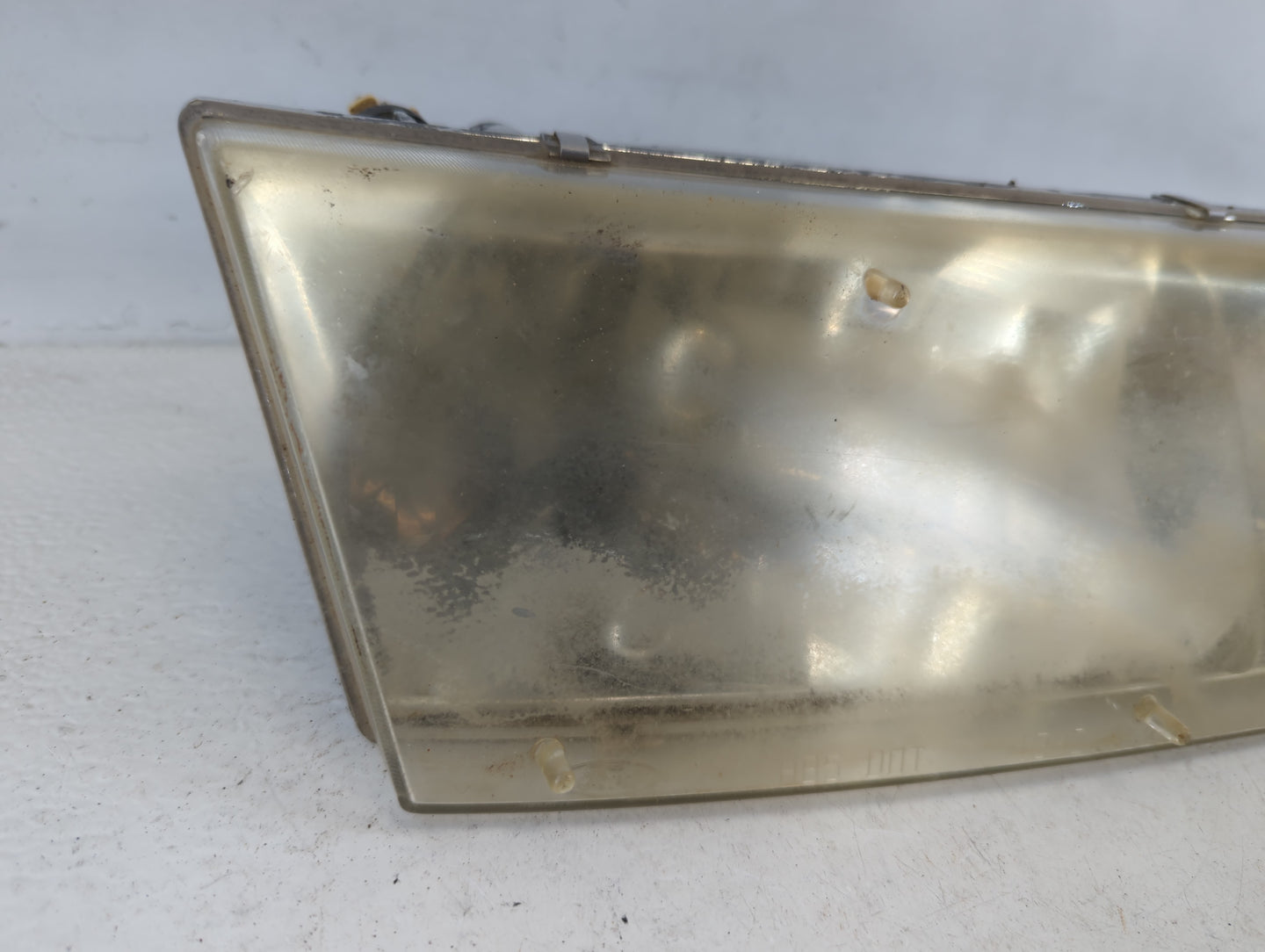 2016 Mercury Grand Marquis Passenger Right Oem Head Light Headlight Lamp - Oemusedautoparts1.com