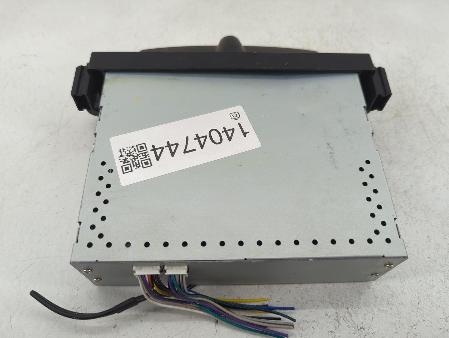 2016-2017 Mini Cooper Radio AM FM Cd Player Receiver Replacement Fits Fits 2014 2015 2016 2017 OEM Used Auto Parts - Oemused