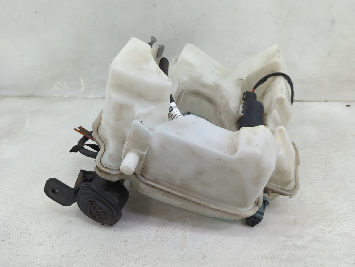 Mini Cooper Windshield Washer Fluid Reservoir Bottle Oem 1450193 - Oemusedautoparts1.com