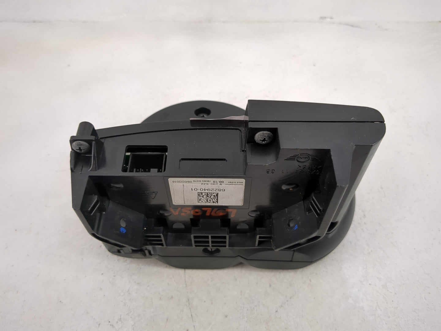 2016-2017 Mini Cooper Instrument Cluster Speedometer Gauges P/N:6822940-01 Miles: Fits Fits 2016 2017 OEM Used Auto Parts - 