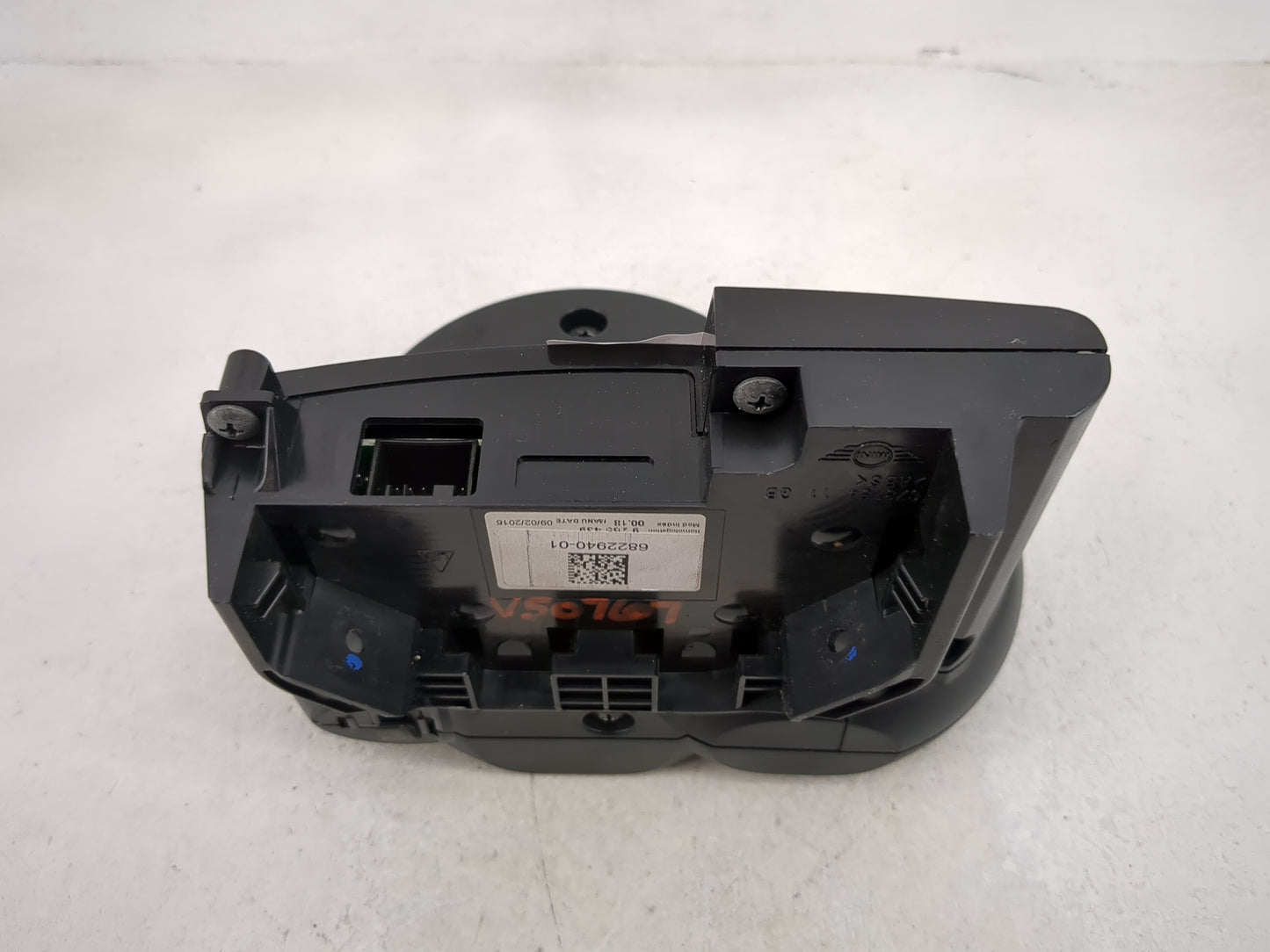 2016-2017 Mini Cooper Instrument Cluster Speedometer Gauges P/N:6822940-01 Miles: Fits Fits 2016 2017 OEM Used Auto Parts - 