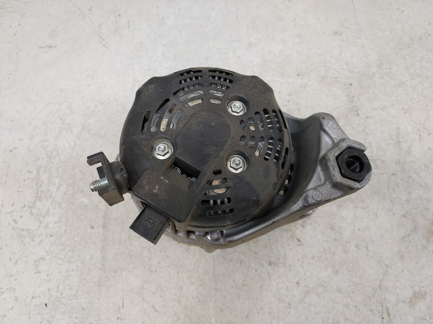 2016-2019 Mini Cooper Alternator Replacement Generator Charging Assembly Engine OEM P/N:104211-8181 Fits Fits 2016 2017 2018