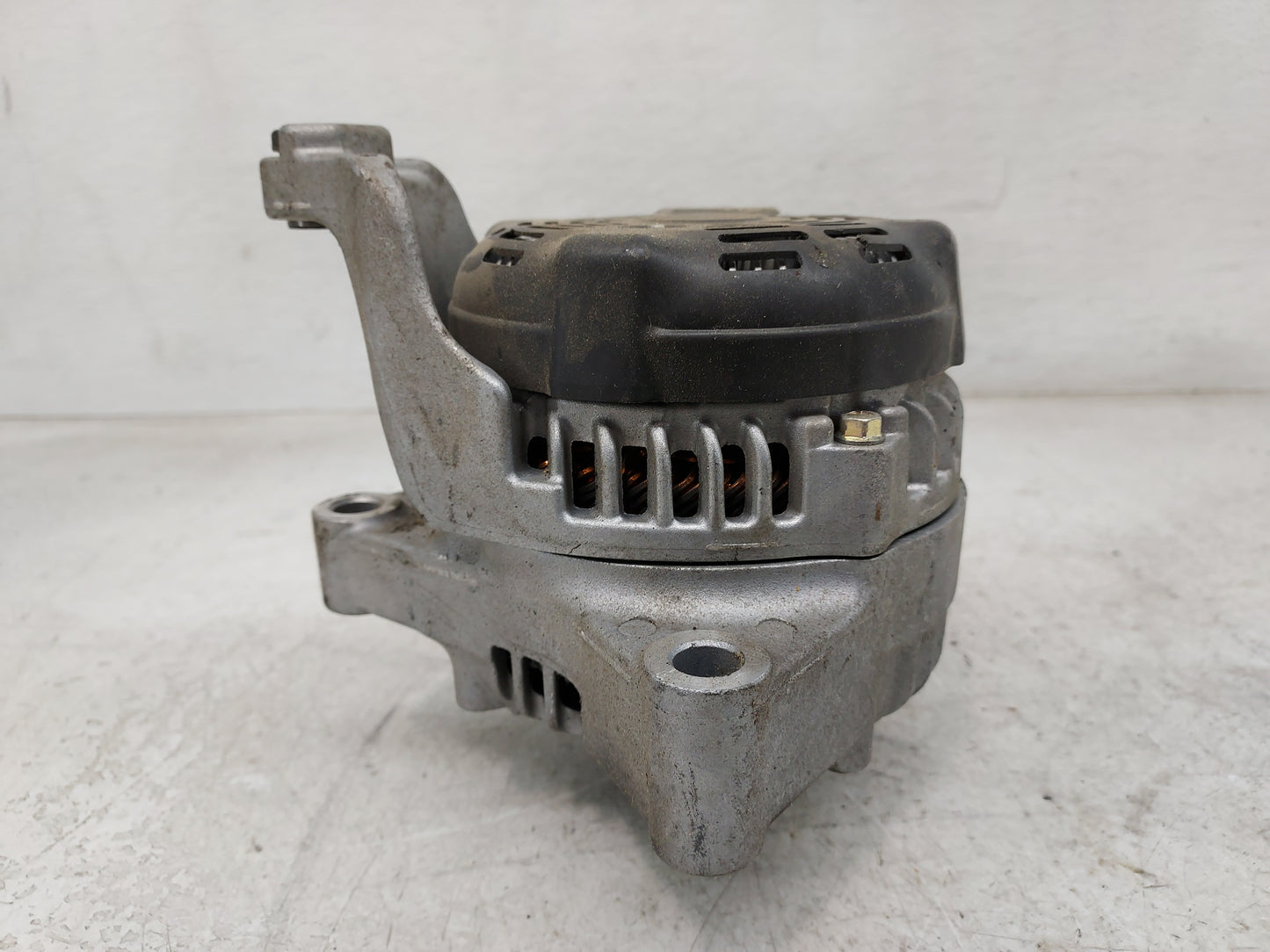 2016-2019 Mini Cooper Alternator Replacement Generator Charging Assembly Engine OEM P/N:104211-8181 Fits Fits 2016 2017 2018