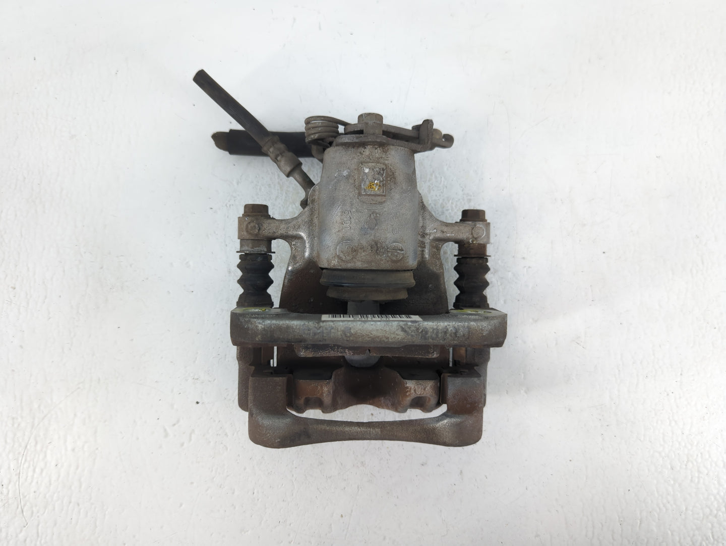2016 Mini Cooper Front Driver Left Brake Caliper 669006 - Oemusedautoparts1.com