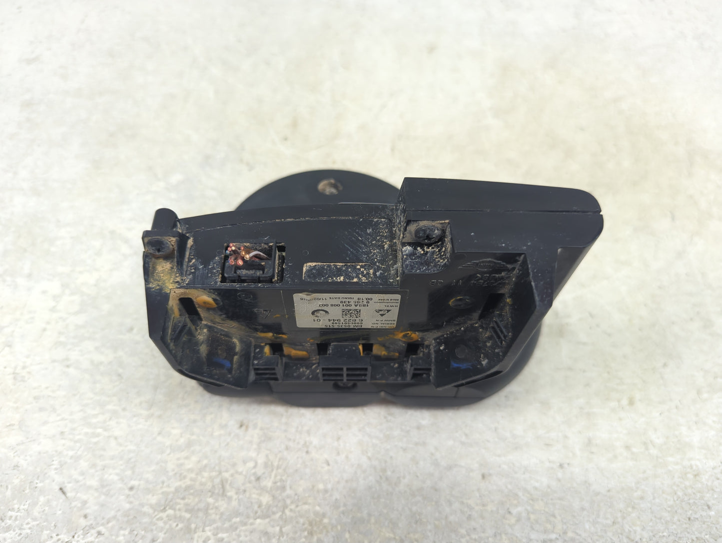 2016-2017 Mini Cooper Clubman Instrument Cluster Speedometer Gauges P/N:6 822 944-01 Fits Fits 2016 2017 OEM Used Auto Parts