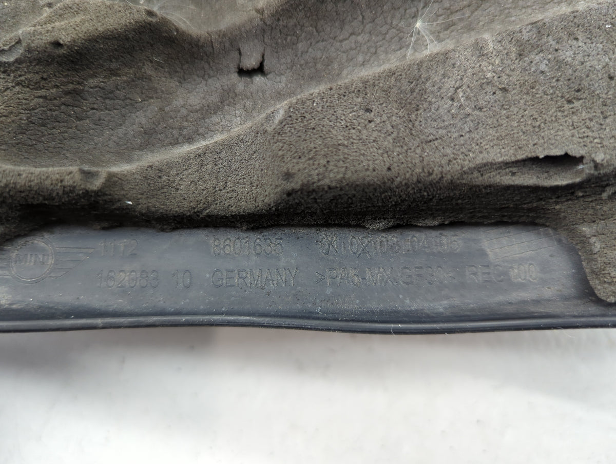 2016 Mini Cooper Clubman Engine Cover - Oemusedautoparts1.com