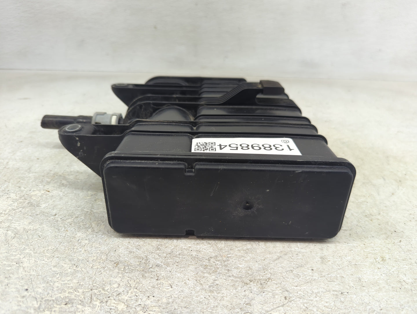 2016 Mini Cooper Clubman Fuel Vapor Charcoal Canister - Oemusedautoparts1.com