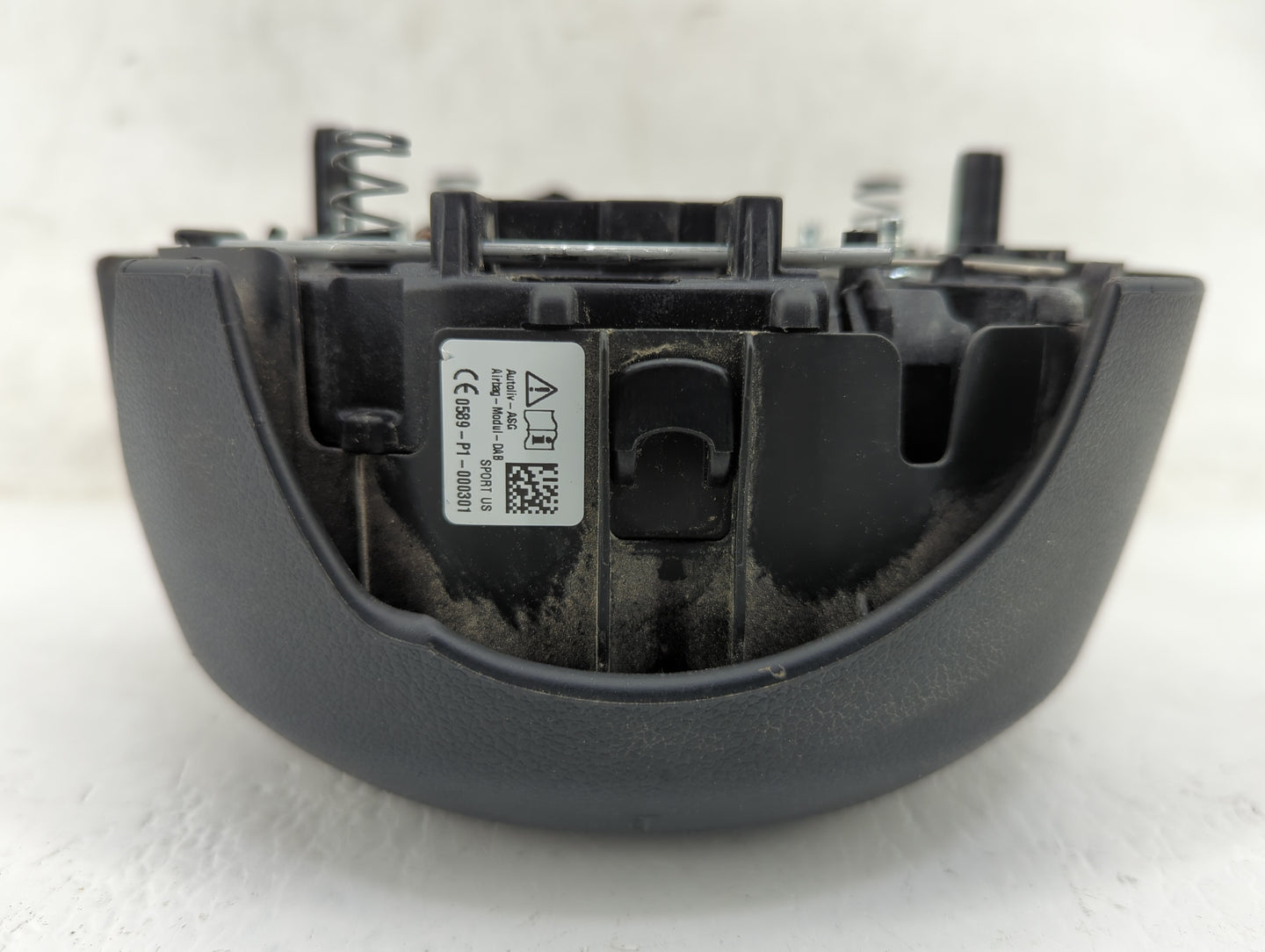 2016 Mini Cooper Clubman Air Bag Driver Left Steering Wheel Mounted Fits OEM Used Auto Parts - Oemusedautoparts1.com