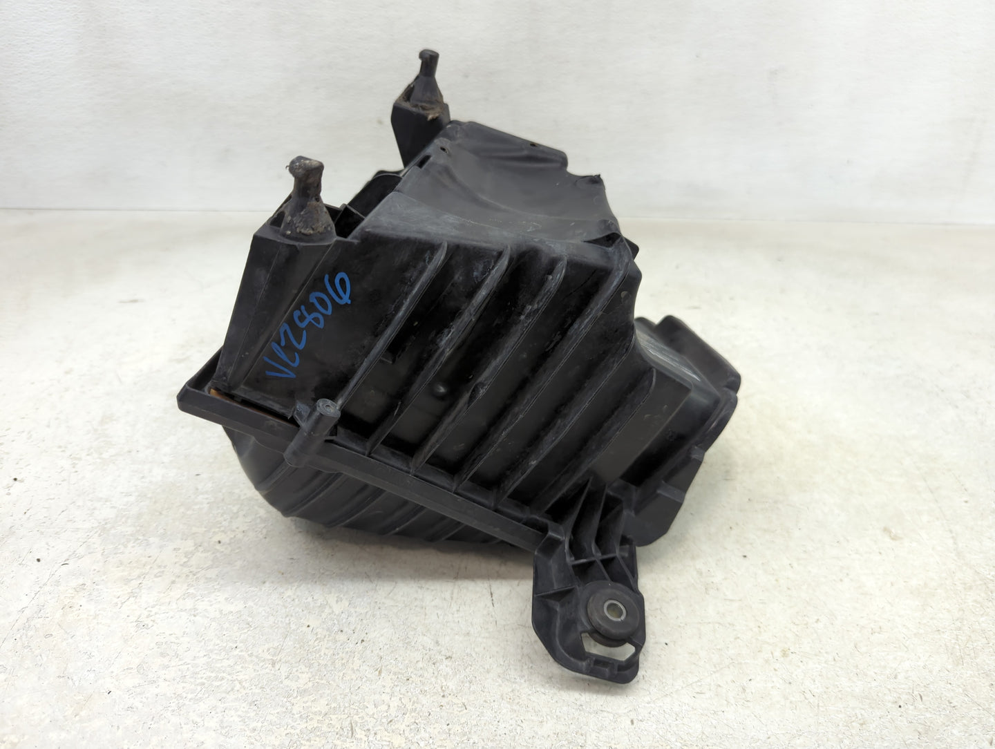 2016-2018 Mini Cooper Clubman Air Cleaner Intake-duct Hose Tube - Oemusedautoparts1.com