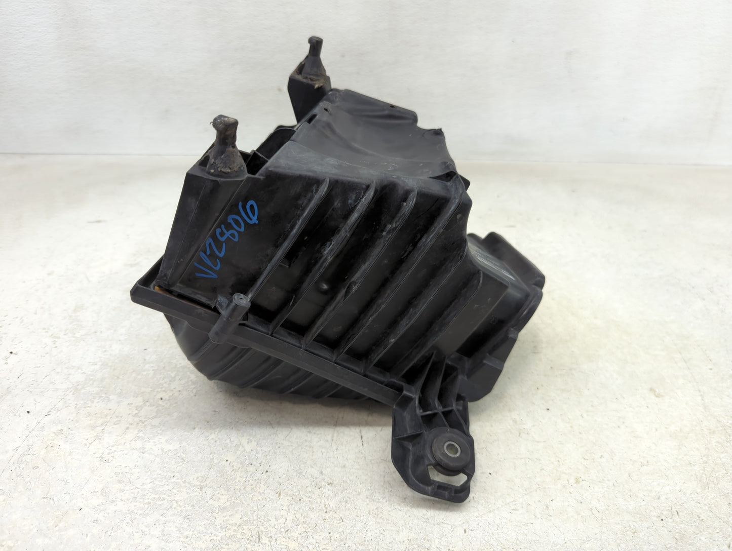 2016-2018 Mini Cooper Clubman Air Cleaner Intake-duct Hose Tube - Oemusedautoparts1.com