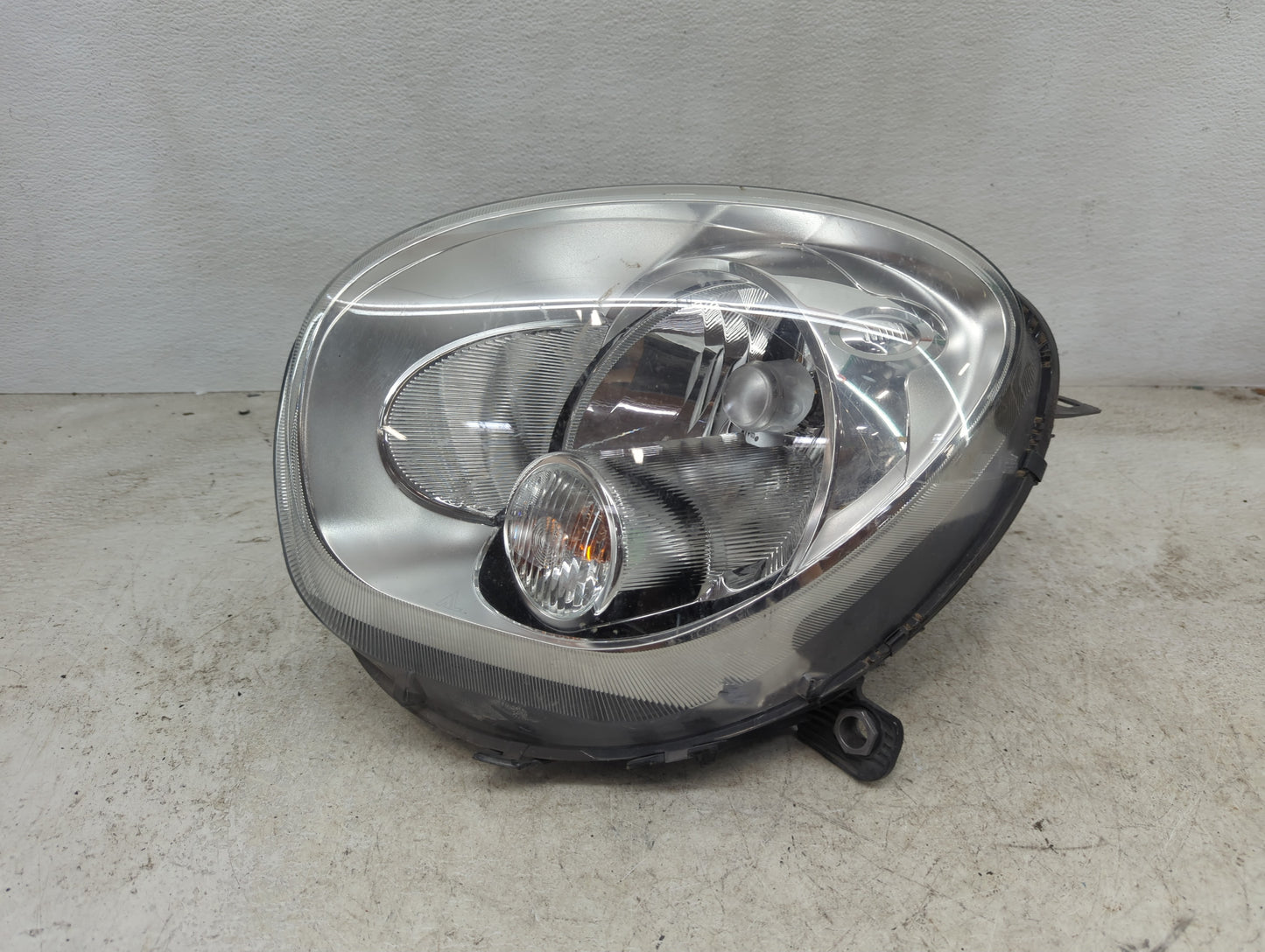 2011 Mini Cooper Countryman Driver Left Oem Head Light Headlight Lamp - Oemusedautoparts1.com