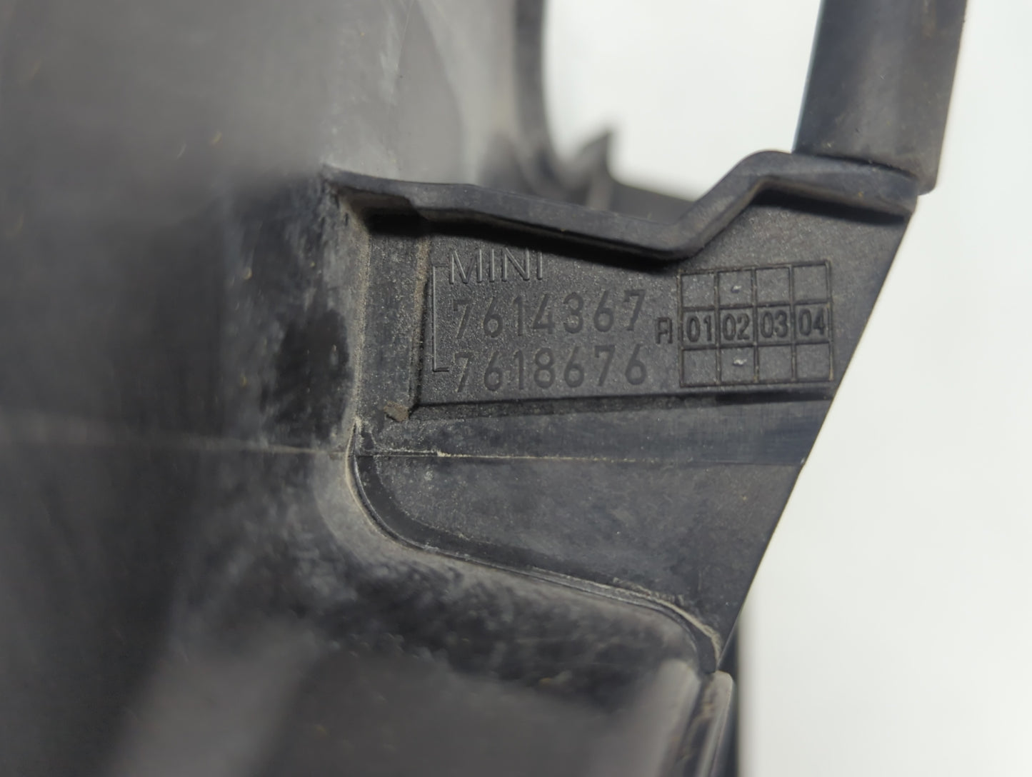 2016 Mini Cooper Countryman Engine Cover - Oemusedautoparts1.com