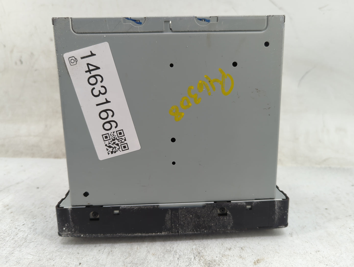 2016 Mitsubishi Lancer Radio AM FM Cd Player Receiver Replacement P/N:8701A692 Fits OEM Used Auto Parts - Oemusedautoparts1.