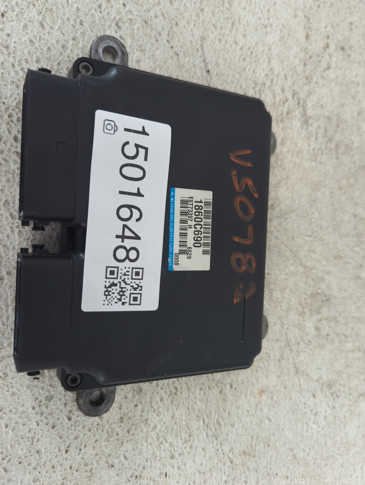 2016 Mitsubishi Lancer PCM Engine Control Computer ECU ECM PCU OEM P/N:1860C690 E6T73397 Fits OEM Used Auto Parts - Oemuseda