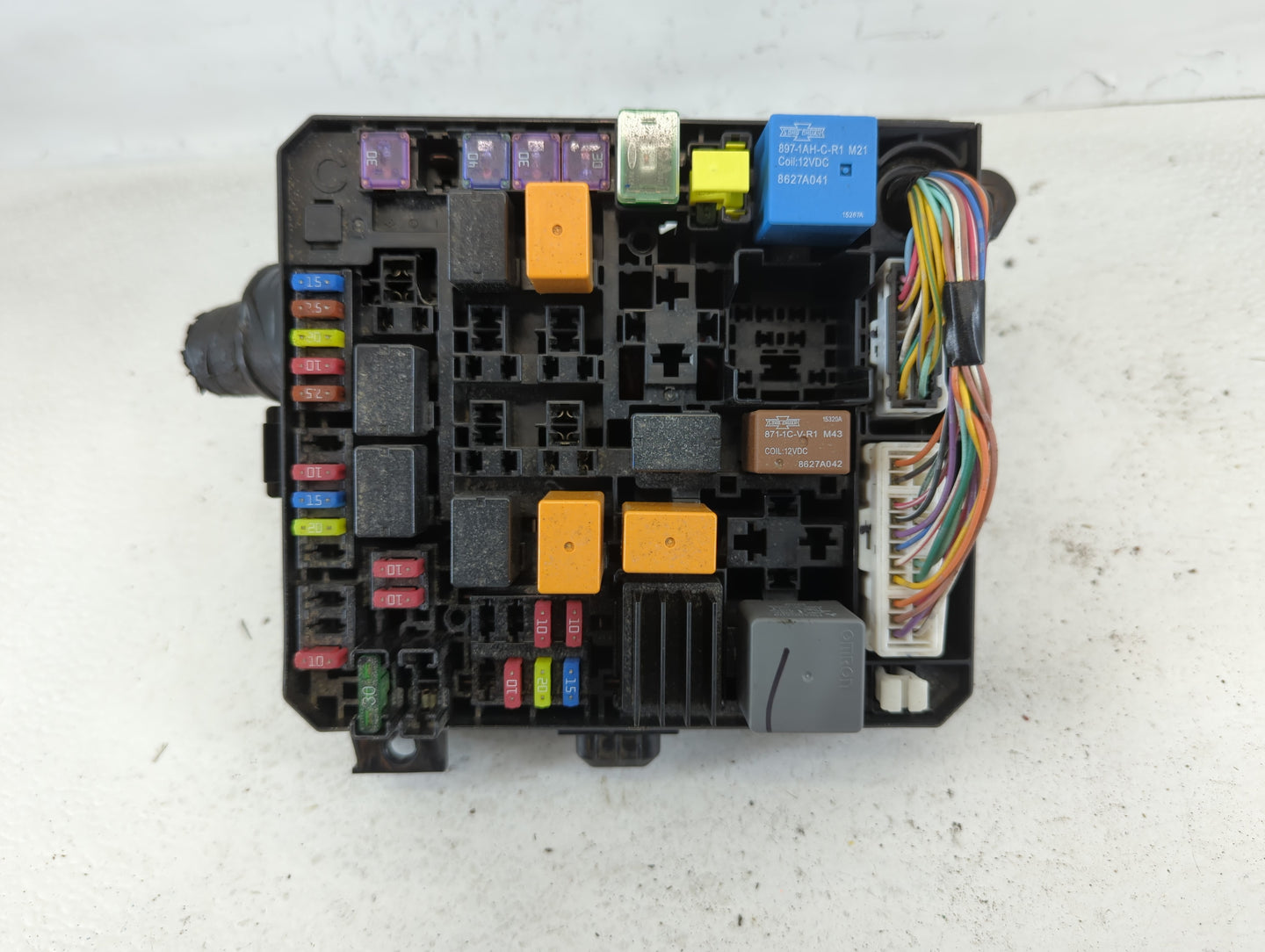 2016-2017 Mitsubishi Lancer Fusebox Fuse Box Panel Relay Module P/N:8565A268 Fits Fits 2012 2013 2014 2015 2016 2017 OEM Use