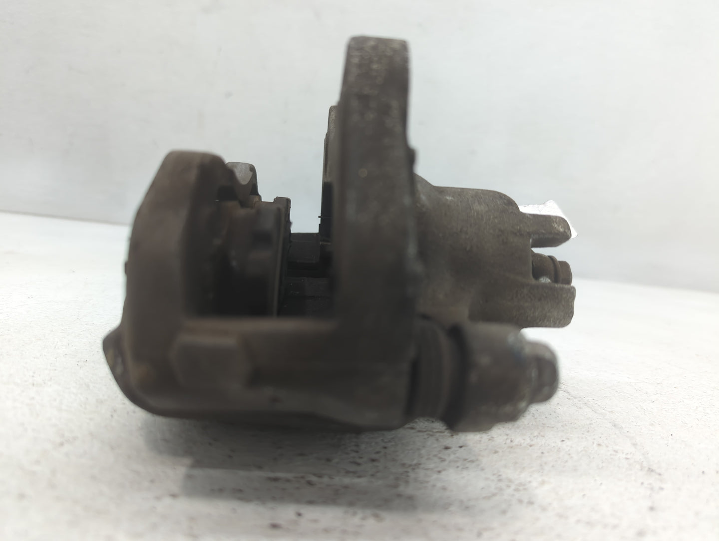 2008-2017 Mitsubishi Lancer Front Driver Left Brake Caliper - Oemusedautoparts1.com